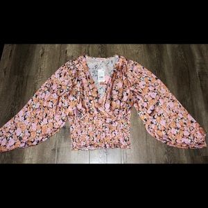 NWT Leyden top, size small, scrunches at waist